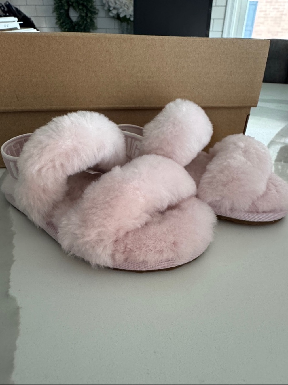 Plush Faux-Fur Slide Sandals - Light Pink